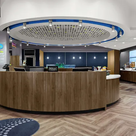 Tru By Hilton Gilbert